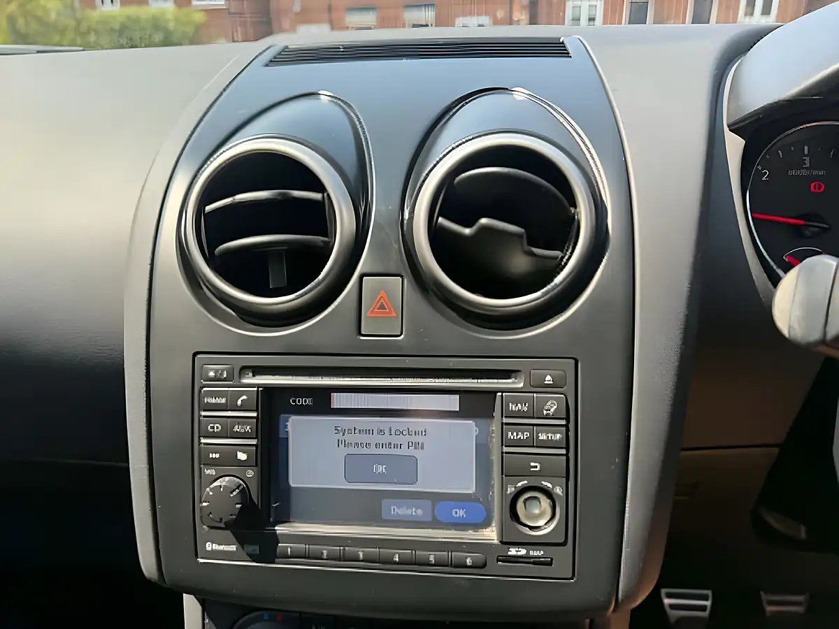 Used 2012 Nissan Qashqai+2 N-Tec+ - Interior and Exterior details 19