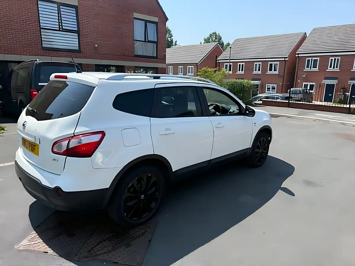 Used 2012 Nissan Qashqai+2 N-Tec+ - Interior and Exterior details 5
