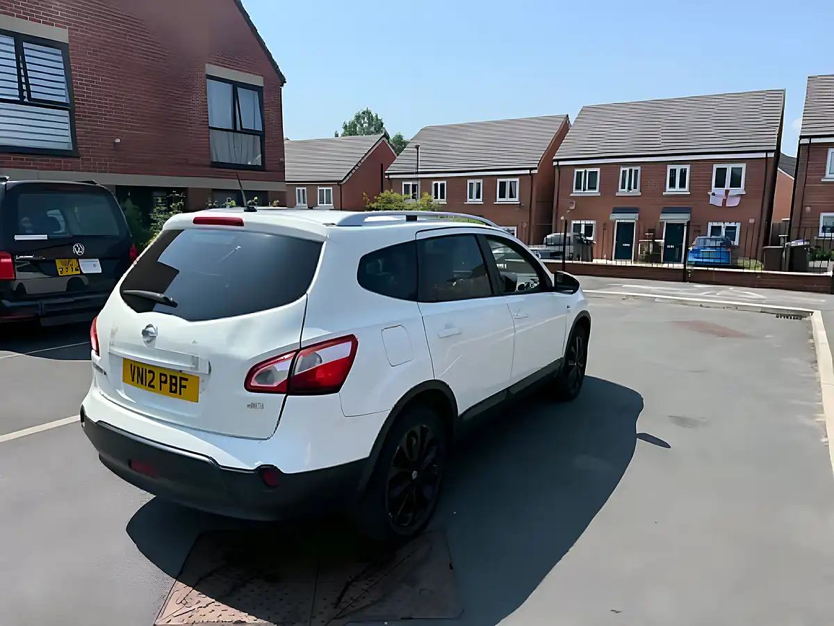 Used 2012 Nissan Qashqai+2 N-Tec+ - Interior and Exterior details 6