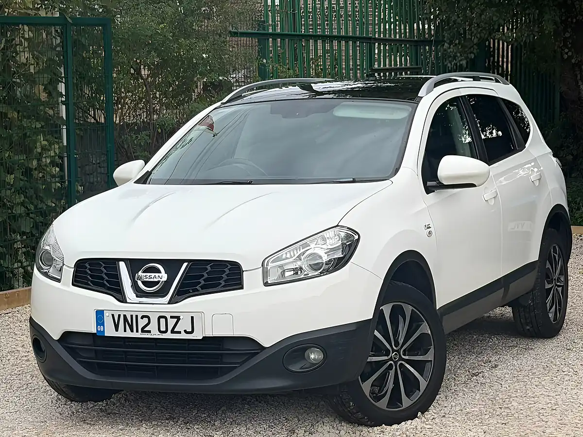 Used 2012 Nissan Qashqai+2 N-Tec White - Front View