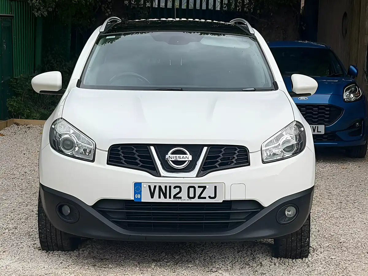 Used 2012 Nissan Qashqai+2 N-Tec White - Interior and Exterior details 2