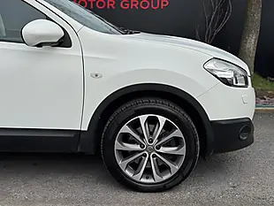 Used 2012 Nissan QASHQAI+2 Tekna White - Interior and Exterior details 12