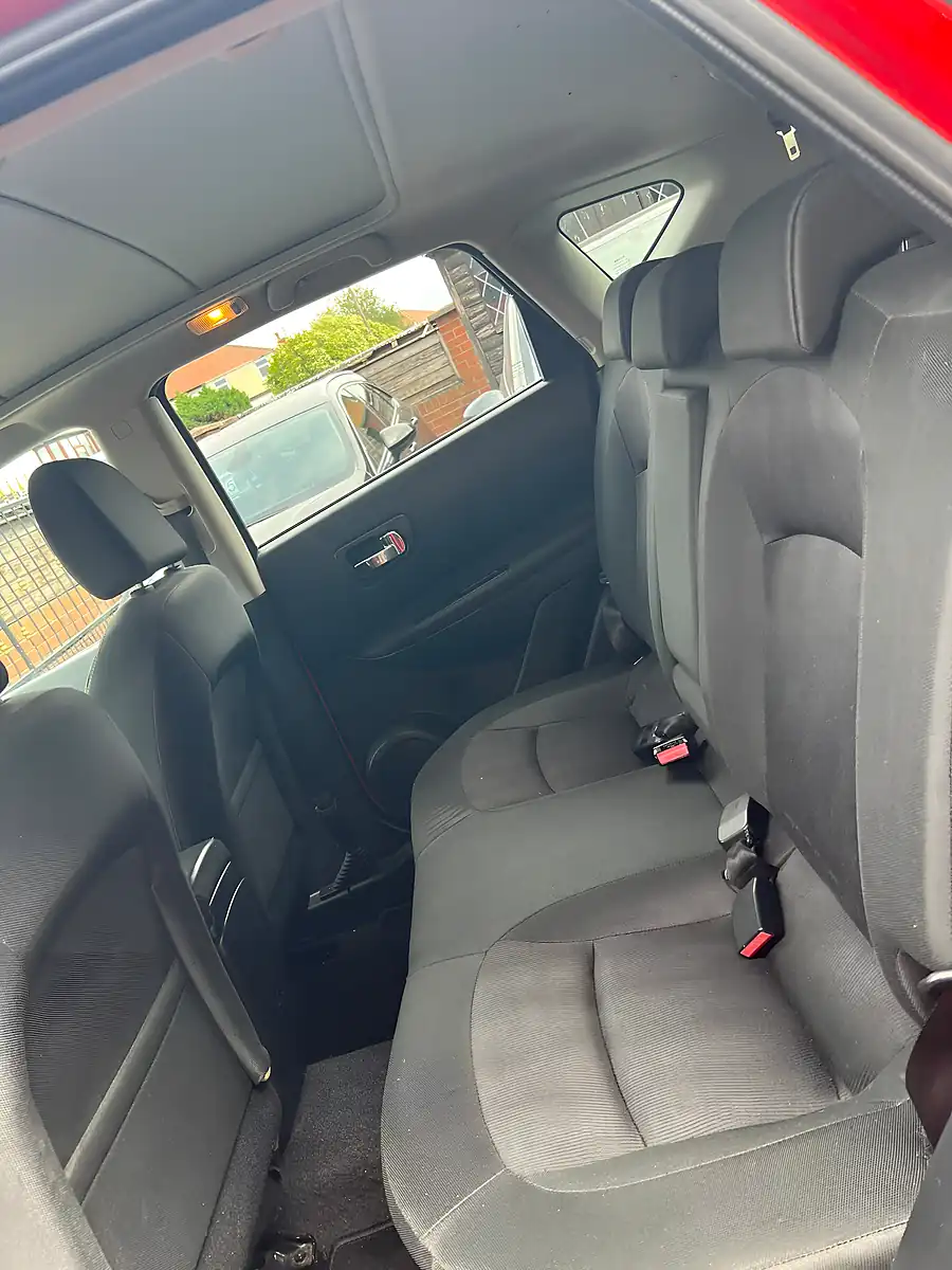 Used 2012 Nissan Qashqia Candy Red - Interior and Exterior details 10