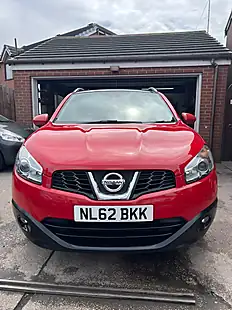 Used 2012 Nissan Qashqia Candy Red - Interior and Exterior details 4