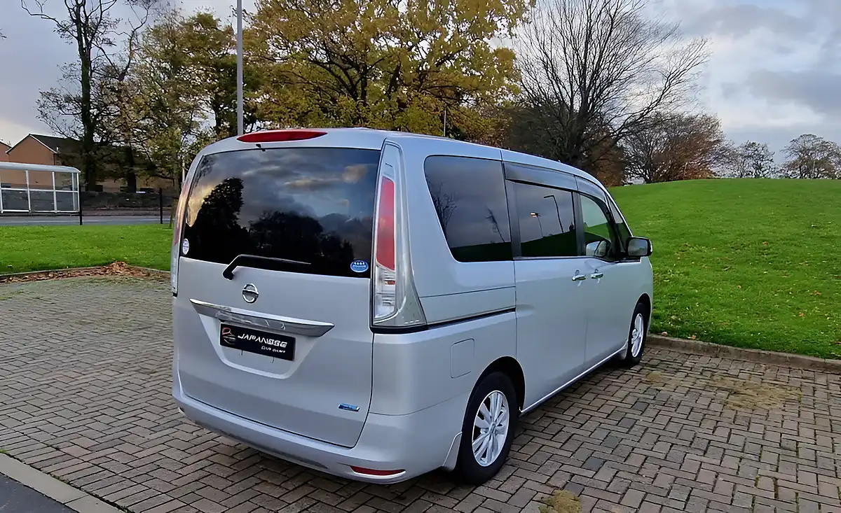 Used 2012 Nissan Serena Grey - Interior and Exterior details 4