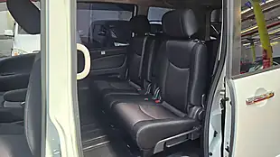 Used 2012 Nissan Serena Highway Star White - Interior and Exterior details 15
