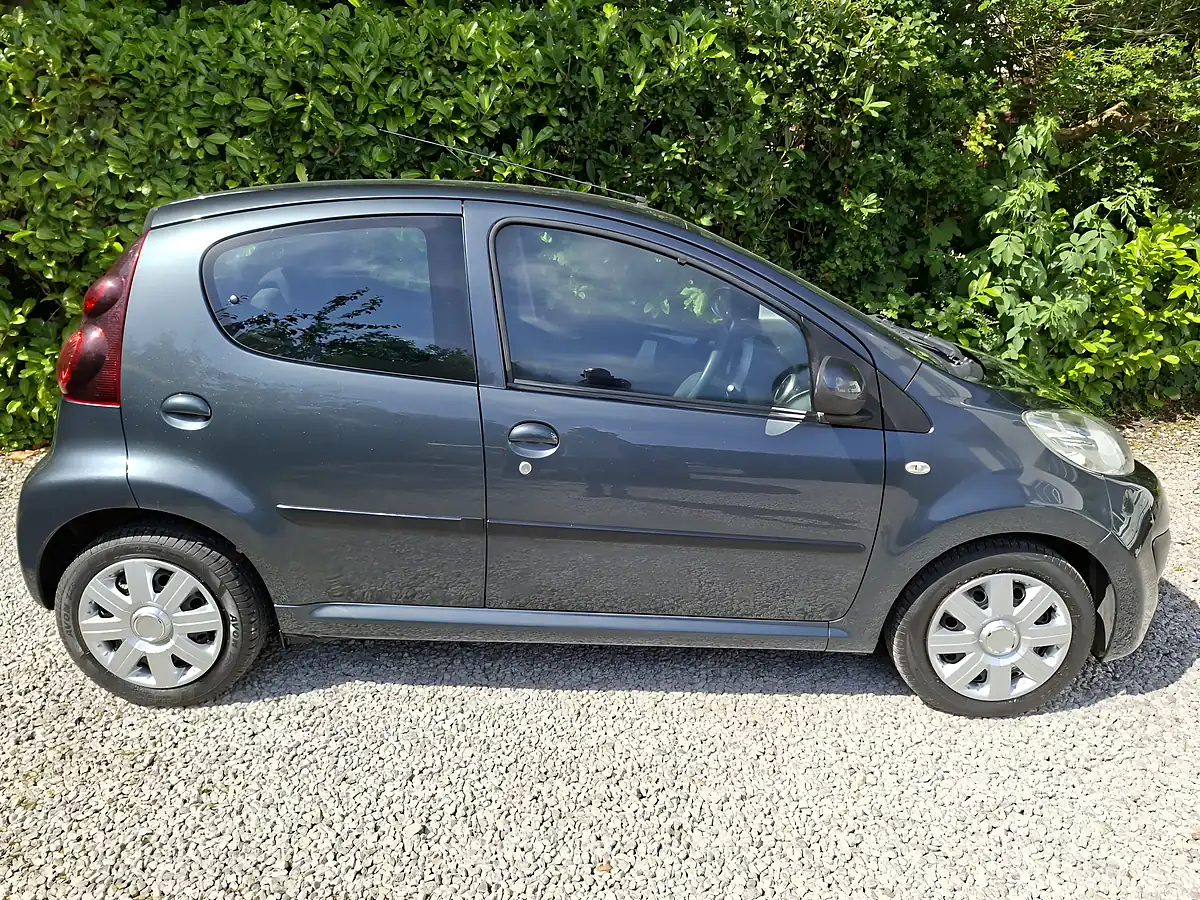 Used 2012 Peugeot 107 Active Grey - Interior and Exterior details 5