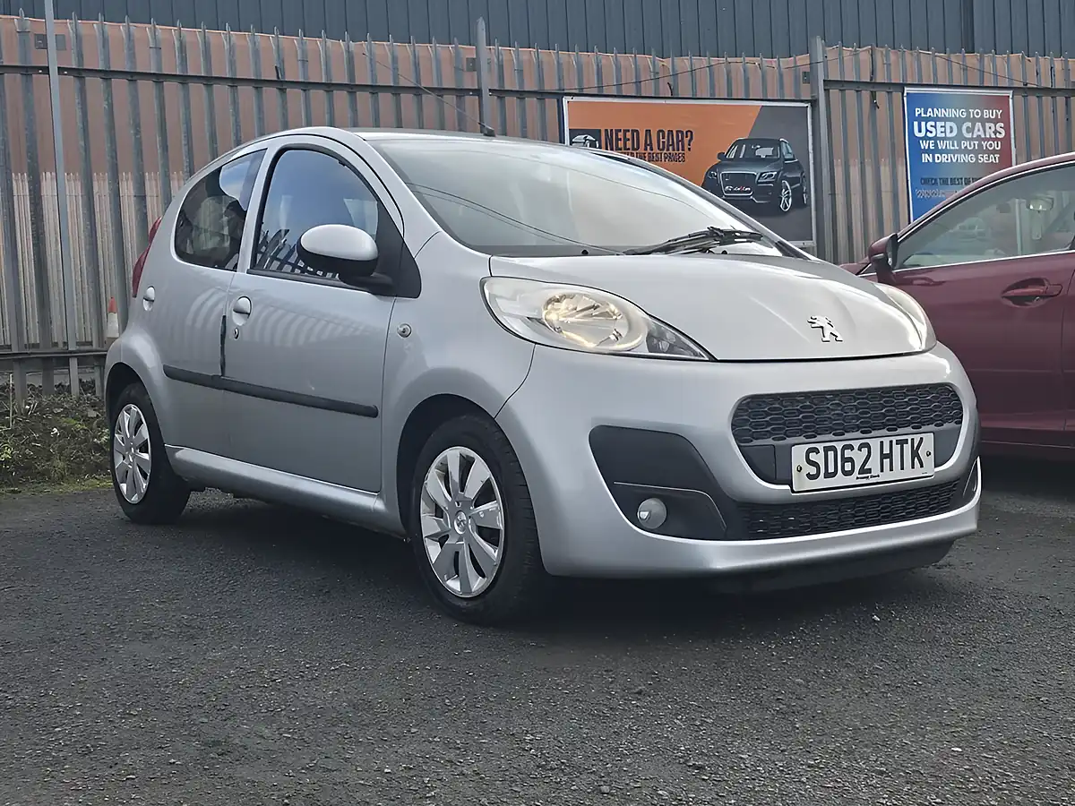Used 2012 Peugeot 107 Active Silver - Front View