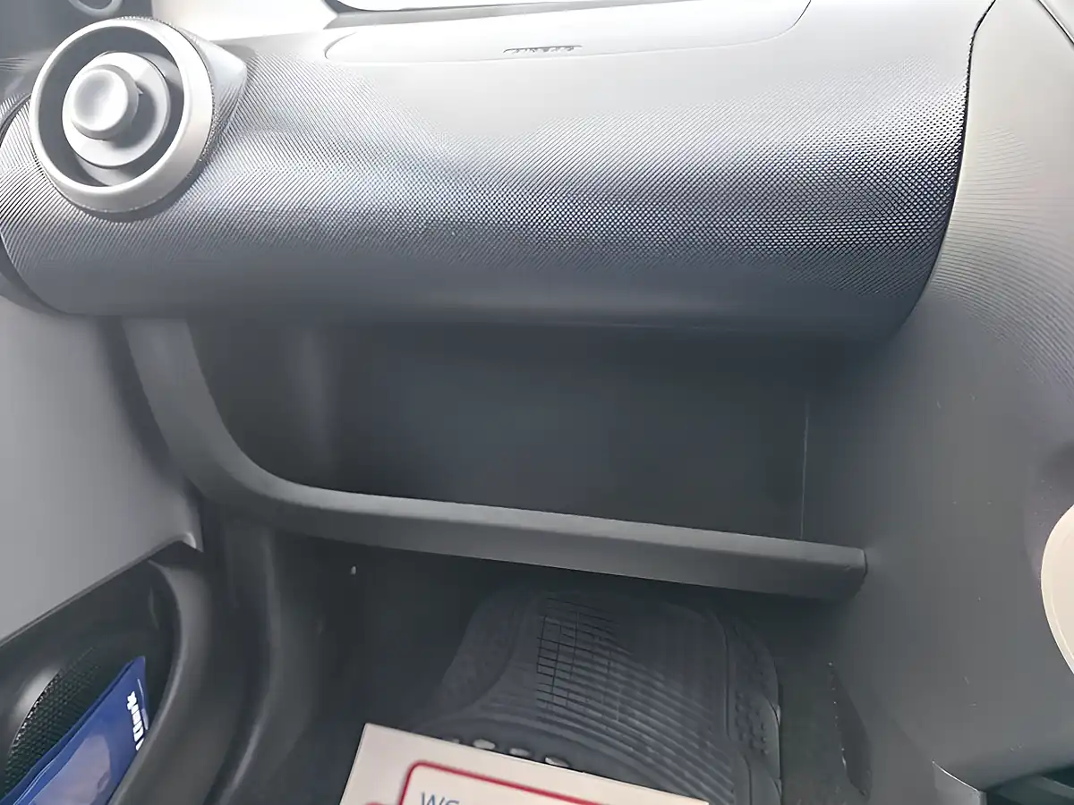 Used 2012 Peugeot 107 Active Silver - Interior and Exterior details 13