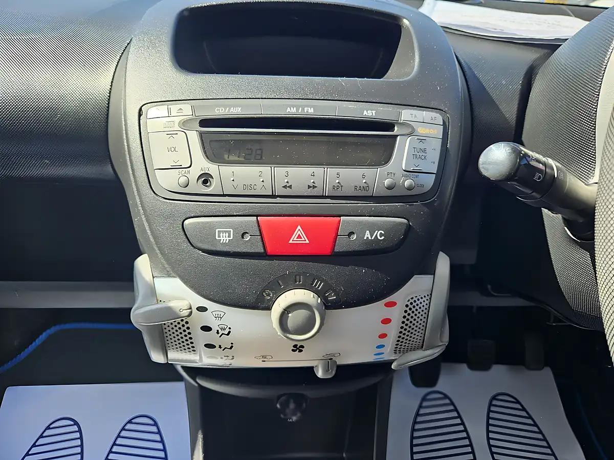 Used 2012 Peugeot 107 Active Silver - Interior and Exterior details 10