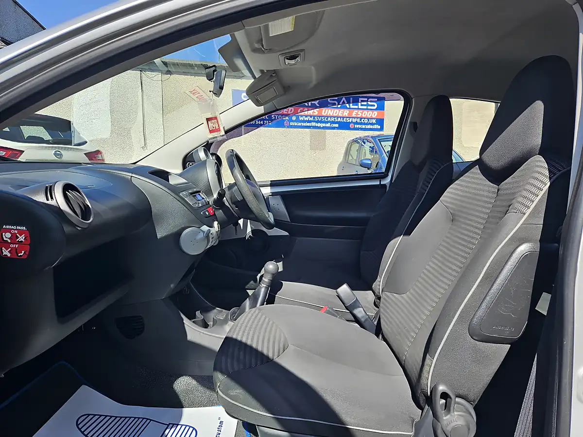 Used 2012 Peugeot 107 Active Silver - Interior and Exterior details 11