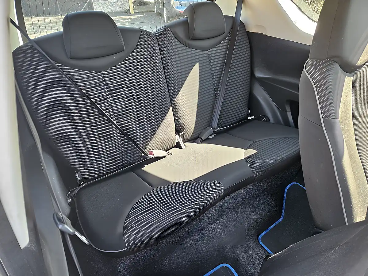 Used 2012 Peugeot 107 Active Silver - Interior and Exterior details 14