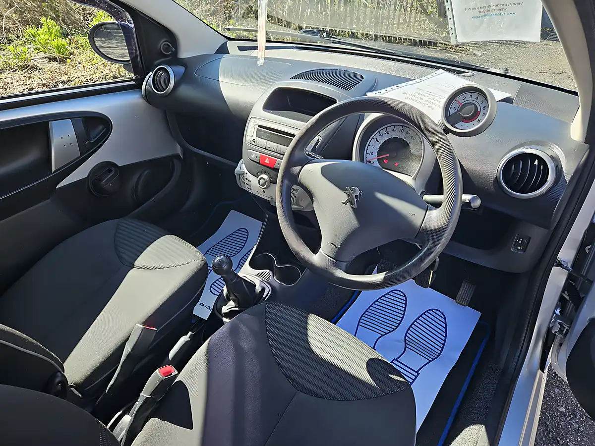 Used 2012 Peugeot 107 Active Silver - Interior and Exterior details 16