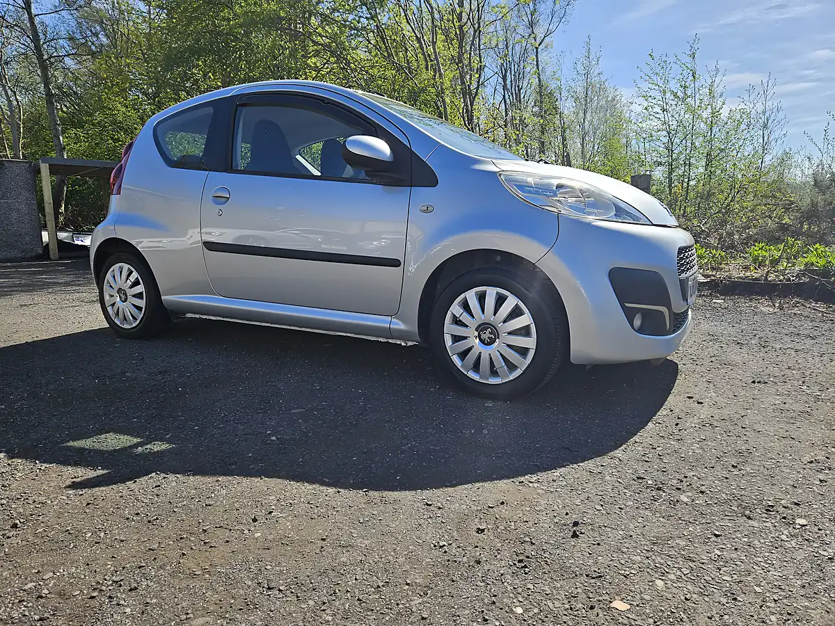 Used 2012 Peugeot 107 Active Silver - Interior and Exterior details 3
