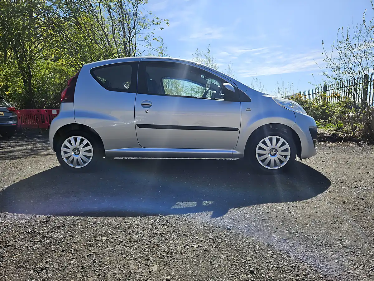 Used 2012 Peugeot 107 Active Silver - Interior and Exterior details 5