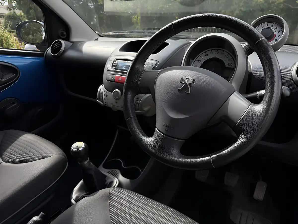 Used 2012 Peugeot 107 Allure Blue - Interior and Exterior details 15