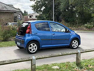 Used 2012 Peugeot 107 Allure Blue - Interior and Exterior details 7