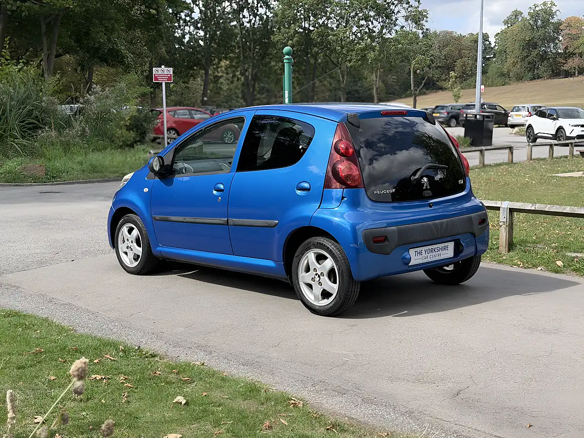 Used 2012 Peugeot 107 Allure Blue - Interior and Exterior details 9