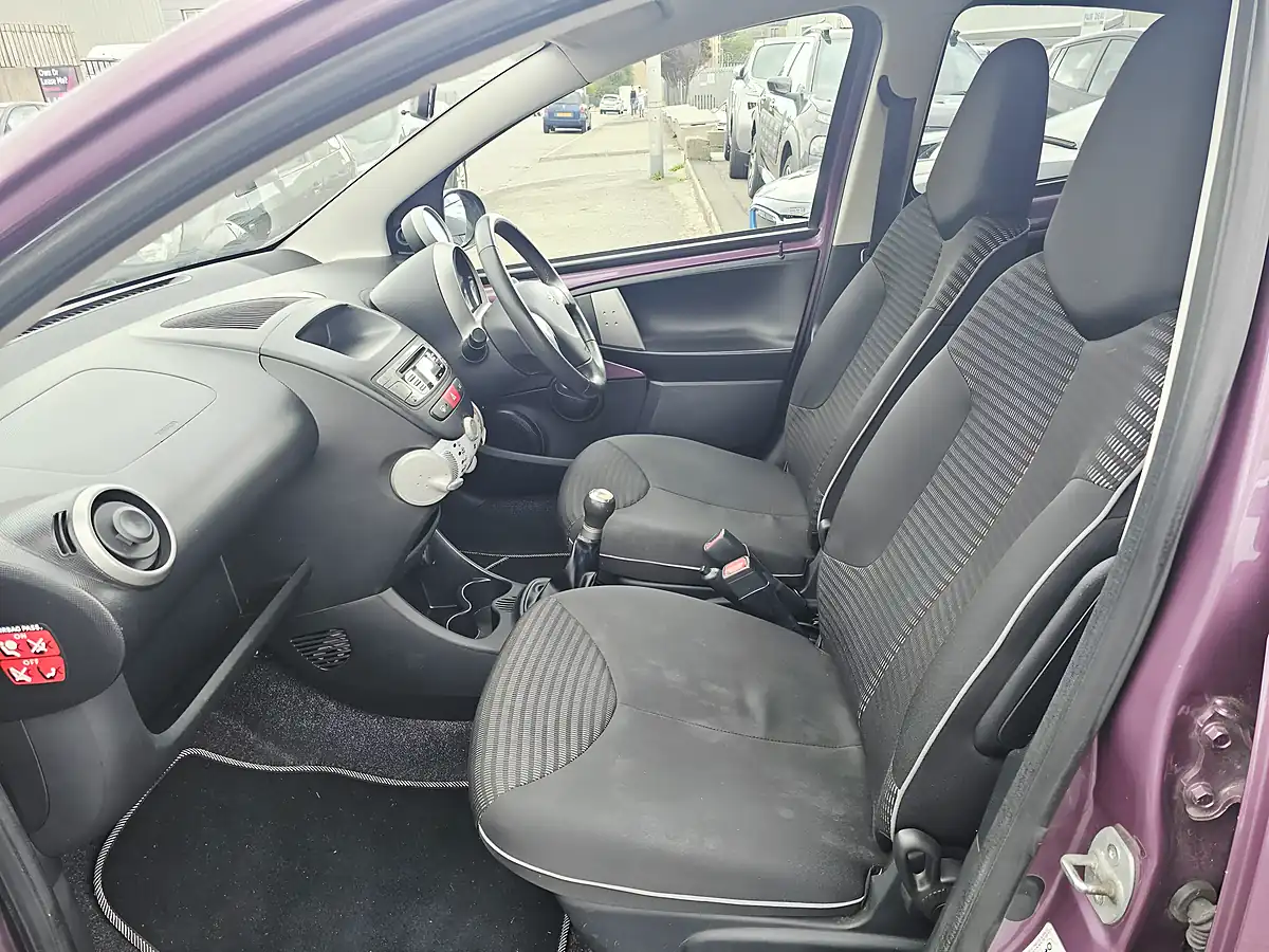 Used 2012 Peugeot 107 Allure Purple - Interior and Exterior details 7