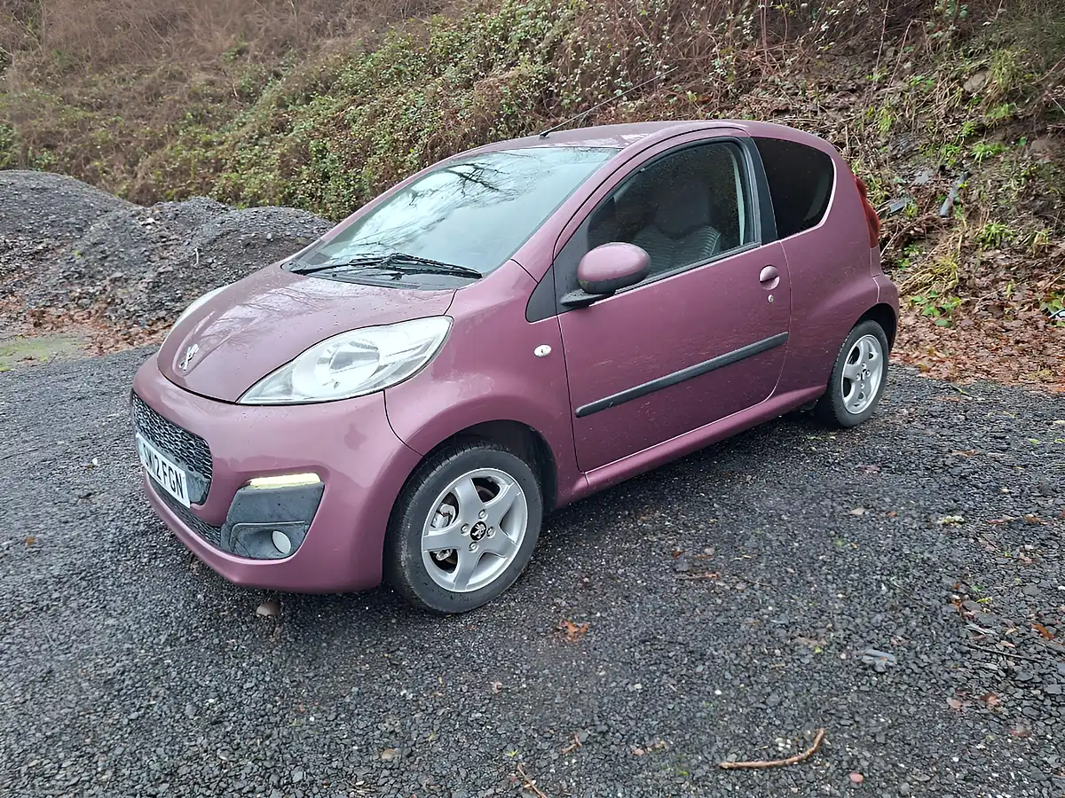 Used 2012 Peugeot 107 Allure Purple - Interior and Exterior details 5