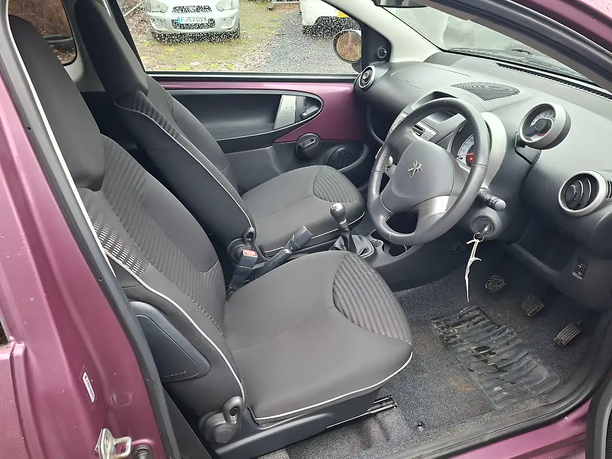 Used 2012 Peugeot 107 Allure Purple - Interior and Exterior details 9