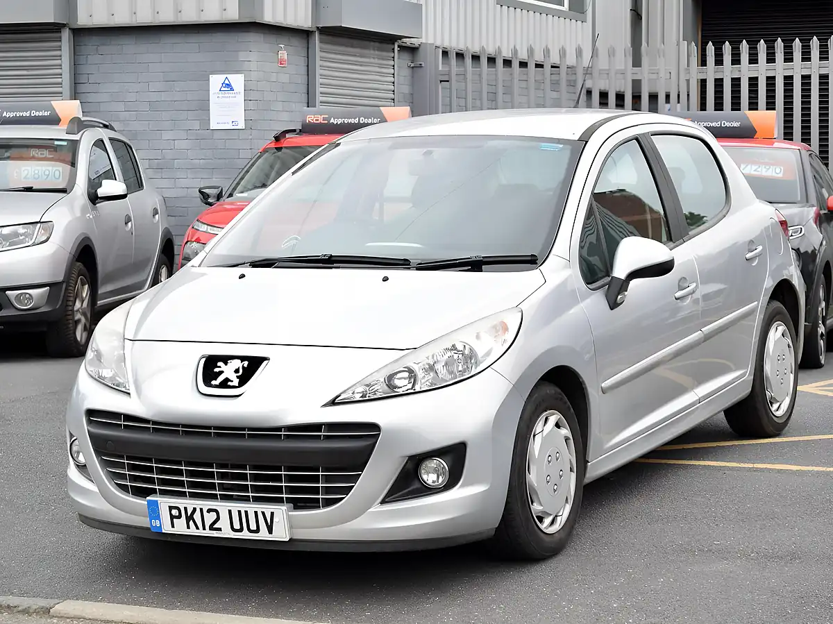 Used 2012 Peugeot 207 Active Silver - Interior and Exterior details 3