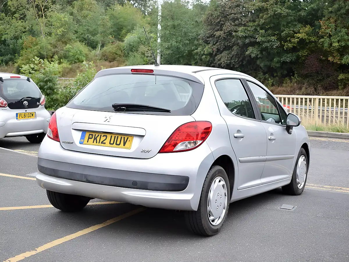 Used 2012 Peugeot 207 Active Silver - Interior and Exterior details 9