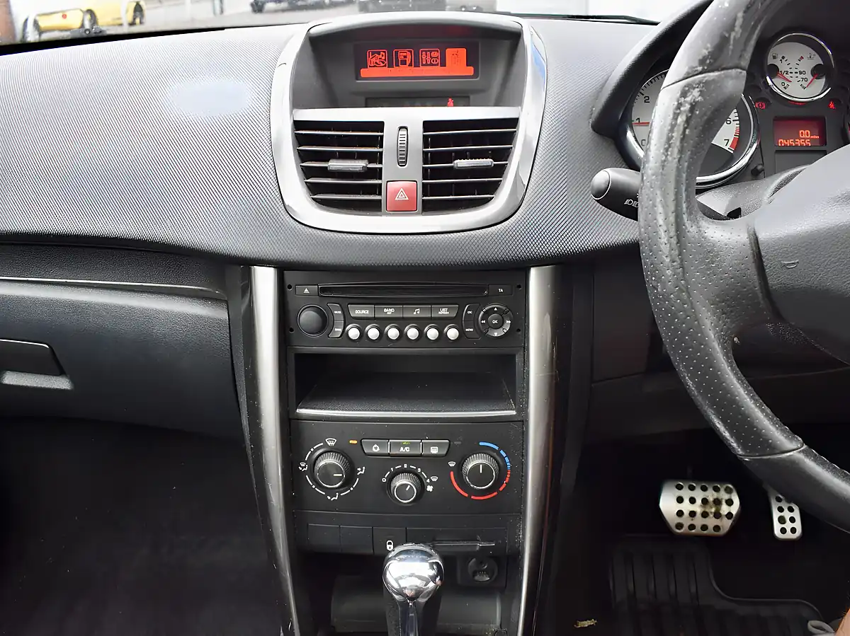 Used 2012 Peugeot 207 Allure Grey - Interior and Exterior details 11