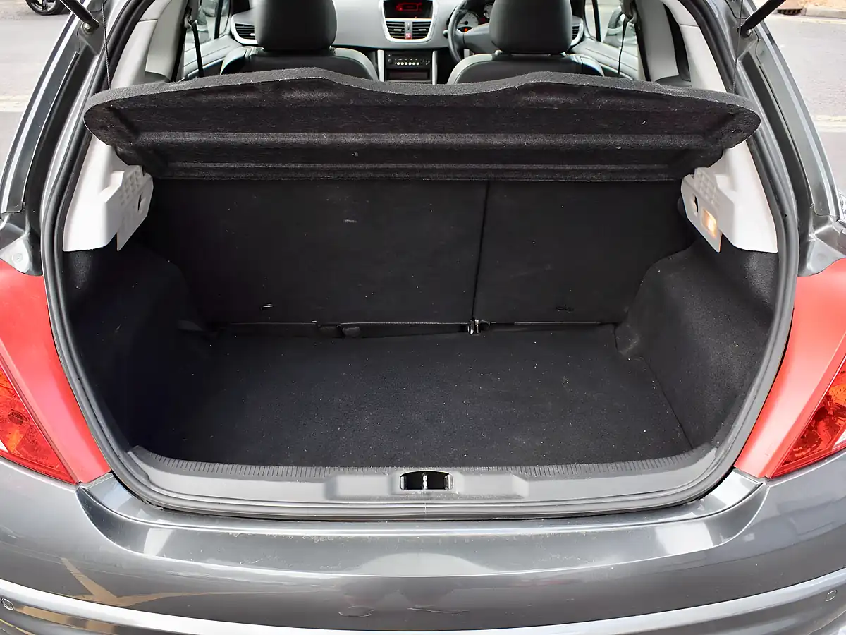 Used 2012 Peugeot 207 Allure Grey - Interior and Exterior details 8