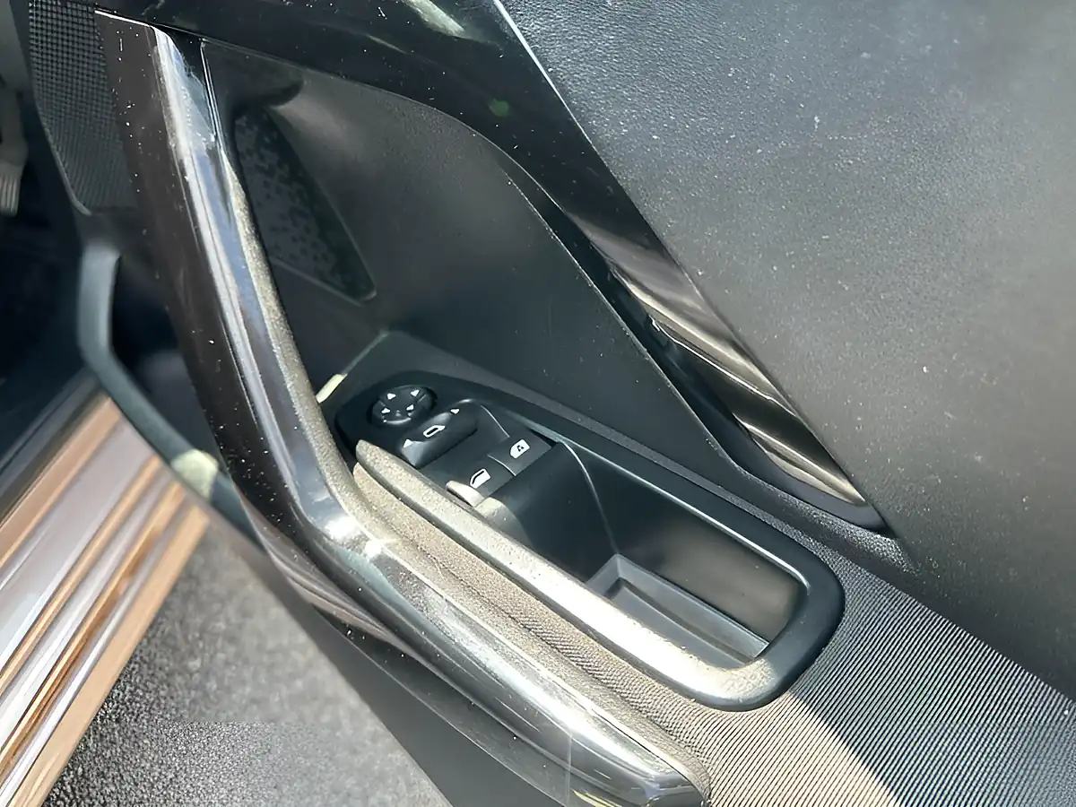 Used 2012 Peugeot 208 Active - Interior and Exterior details 12