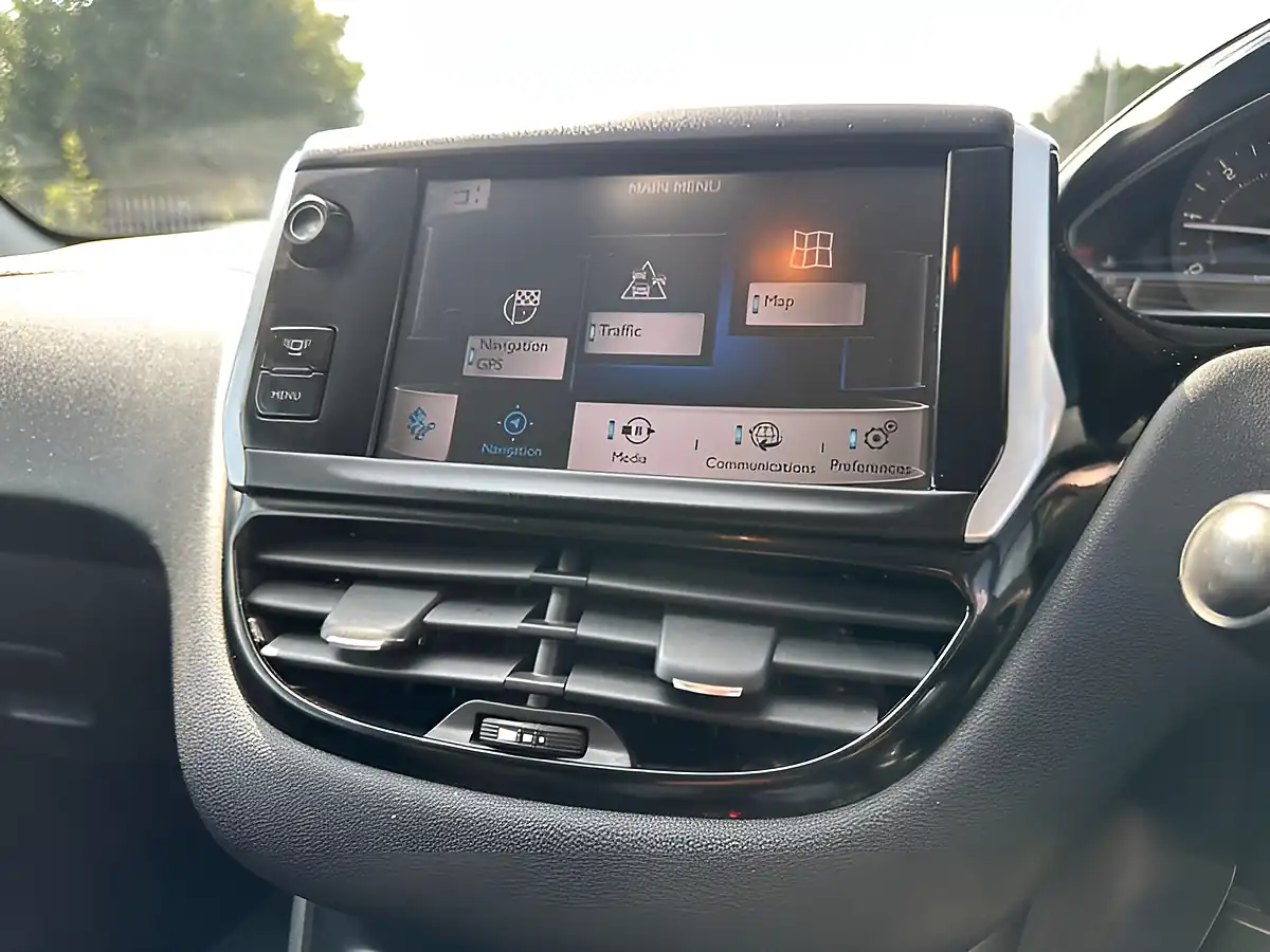 Used 2012 Peugeot 208 Active - Interior and Exterior details 13