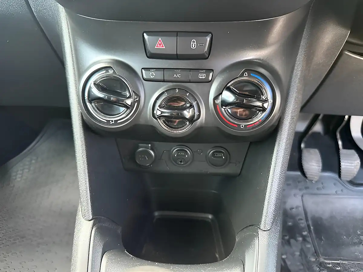 Used 2012 Peugeot 208 Active - Interior and Exterior details 14