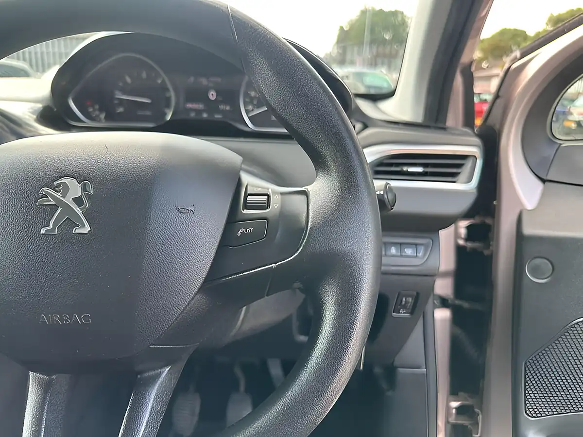 Used 2012 Peugeot 208 Active - Interior and Exterior details 15