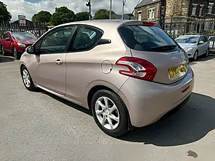 Used 2012 Peugeot 208 Active - Interior and Exterior details 8