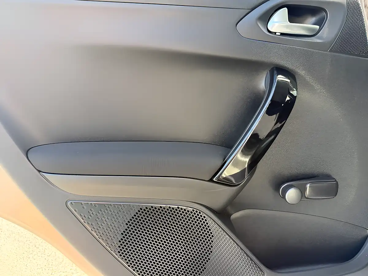 Used 2012 Peugeot 208 Allure Pink - Interior and Exterior details 14