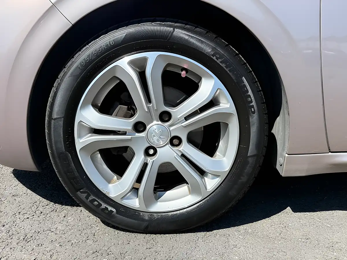 Used 2012 Peugeot 208 Allure Pink - Interior and Exterior details 19