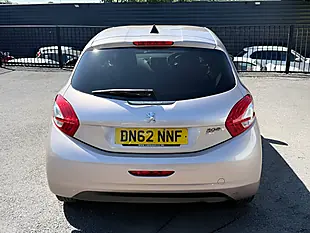 Used 2012 Peugeot 208 Allure Pink - Interior and Exterior details 6