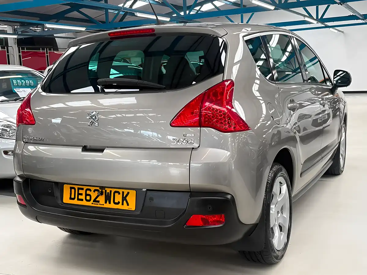 Used 2012 Peugeot 3008 Active Grey - Interior and Exterior details 12