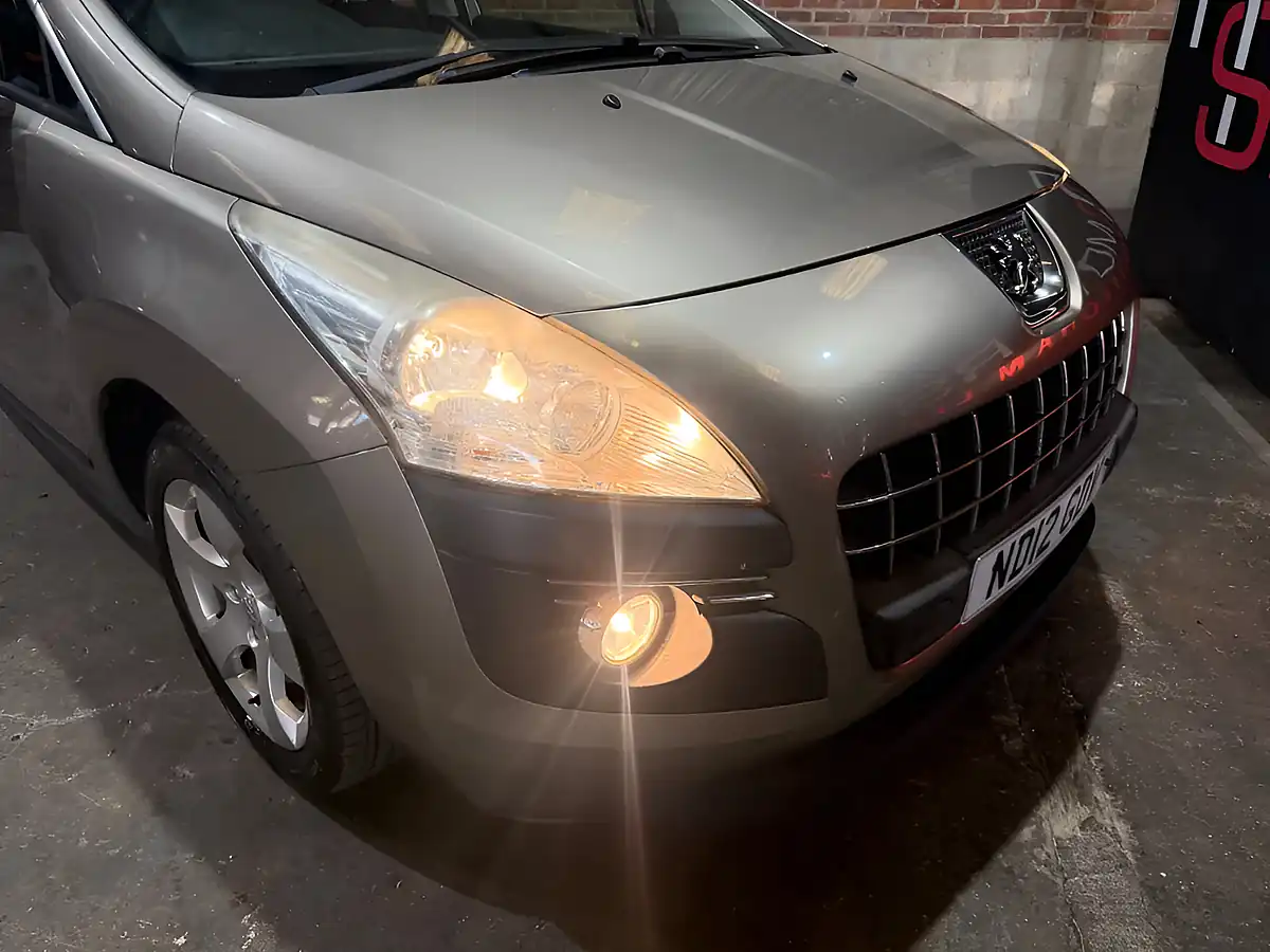 Used 2012 Peugeot 3008 Active Grey - Interior and Exterior details 19