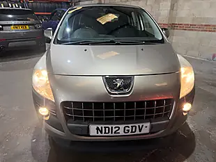 Used 2012 Peugeot 3008 Active Grey - Interior and Exterior details 5