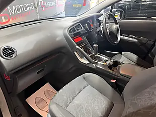 Used 2012 Peugeot 3008 Active Grey - Interior and Exterior details 8