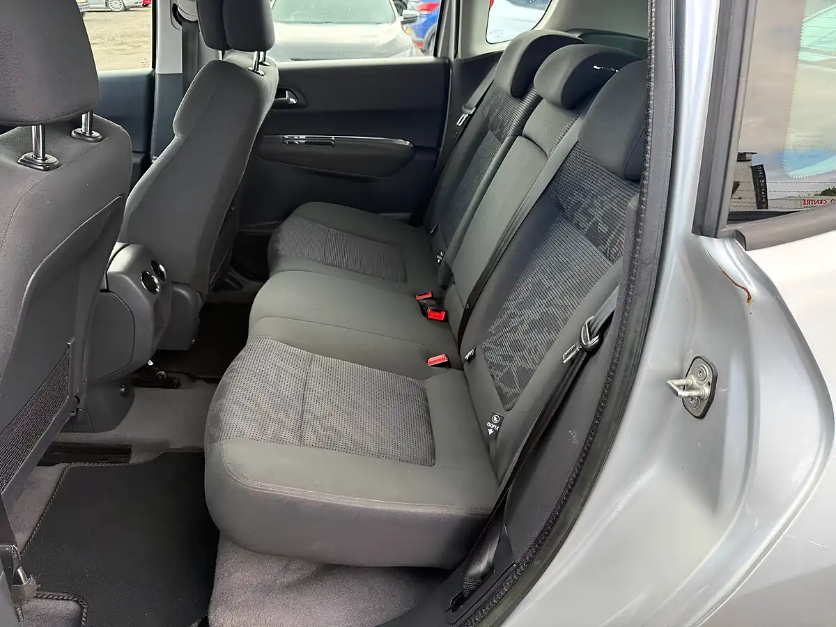 Used 2012 Peugeot 3008 Active Silver - Interior and Exterior details 15