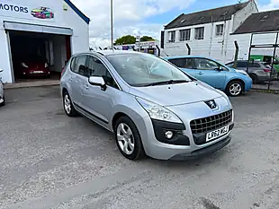Used 2012 Peugeot 3008 Active Silver - Interior and Exterior details 3