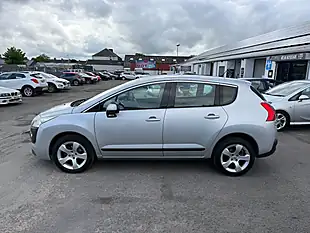 Used 2012 Peugeot 3008 Active Silver - Interior and Exterior details 8