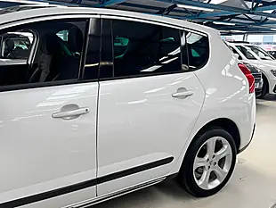 Used 2012 Peugeot 3008 Allure Egc White - Interior and Exterior details 10