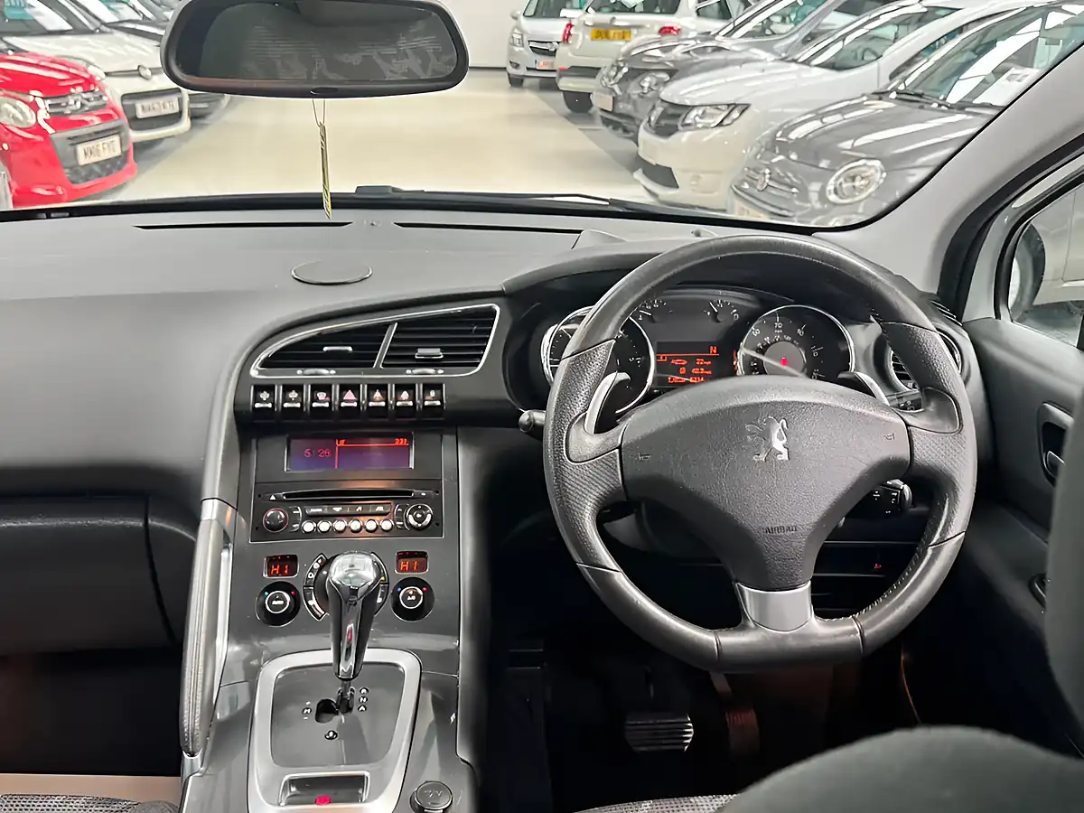 Used 2012 Peugeot 3008 Allure Egc White - Interior and Exterior details 12