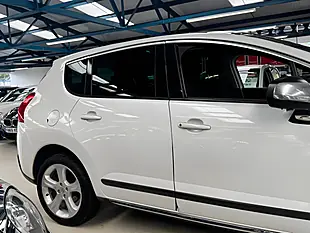 Used 2012 Peugeot 3008 Allure Egc White - Interior and Exterior details 8