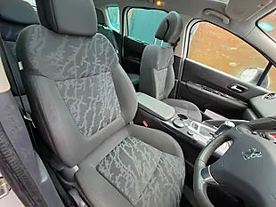 Used 2012 Peugeot 3008 Allure Egc White - Interior and Exterior details 16