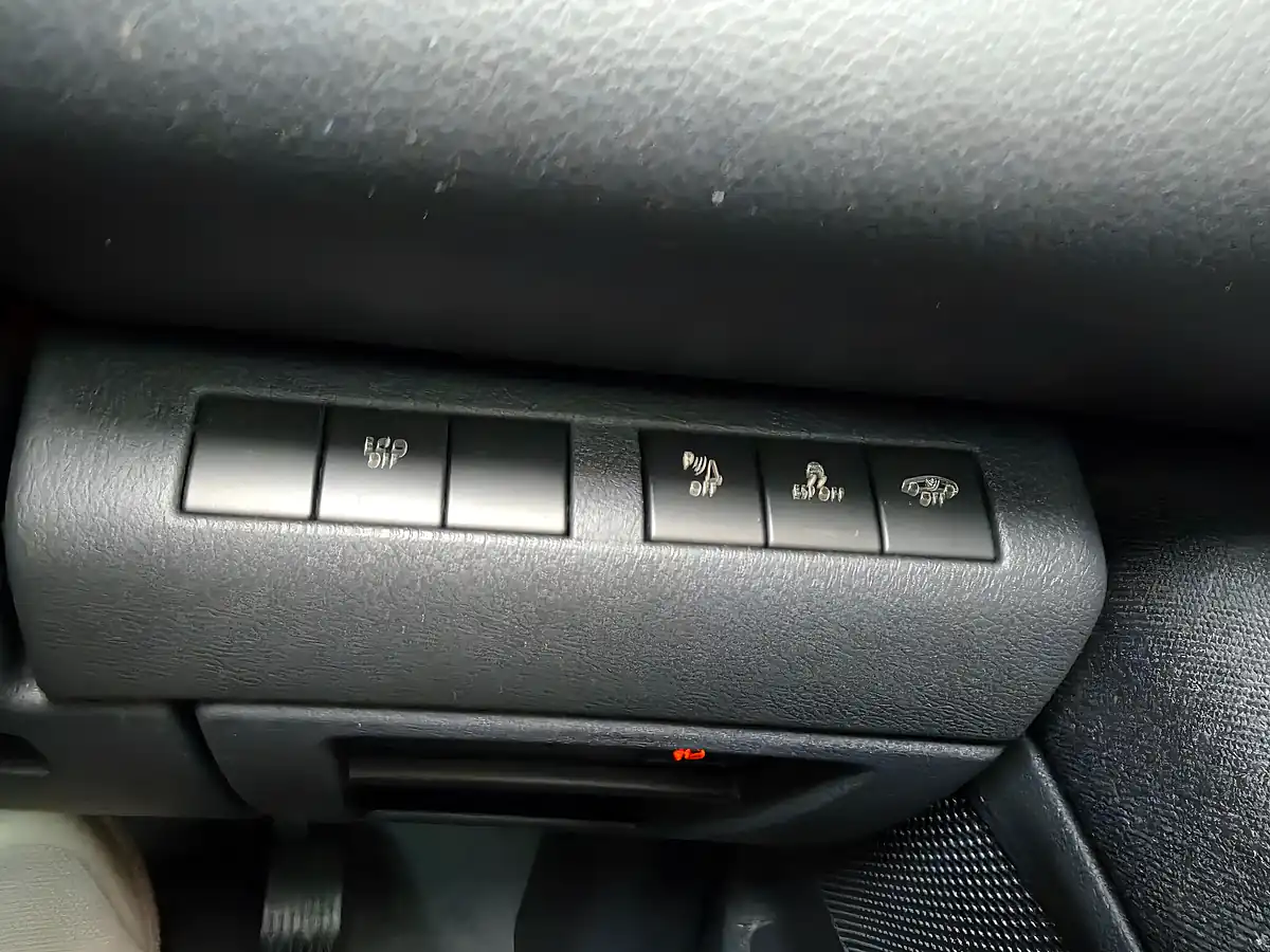 Used 2012 Peugeot 3008 Allure Egc White - Interior and Exterior details 17