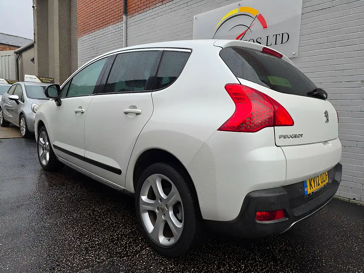 Used 2012 Peugeot 3008 Allure Egc White - Interior and Exterior details 4